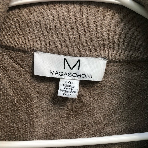 Knit sweater - Picture 4 of 4